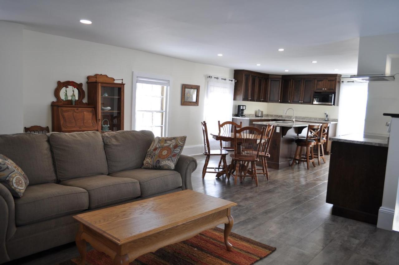 Holman'S Heritage Suites Summerside Extérieur photo