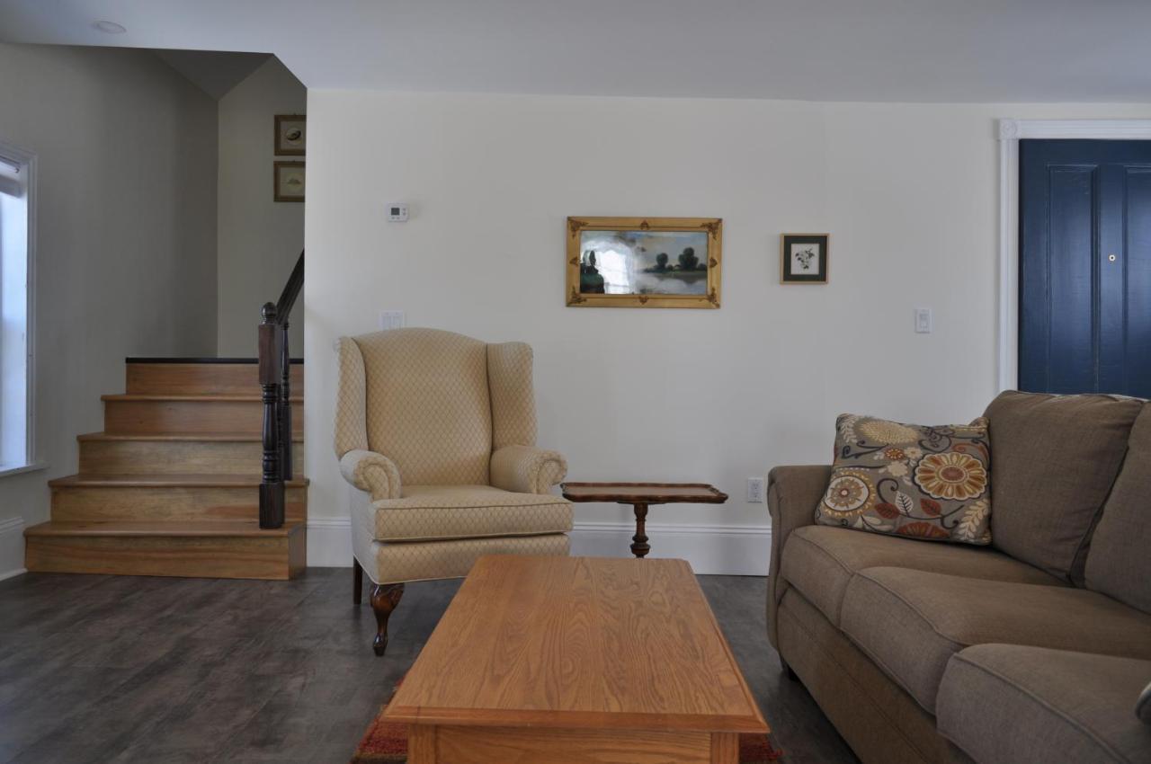 Holman'S Heritage Suites Summerside Extérieur photo